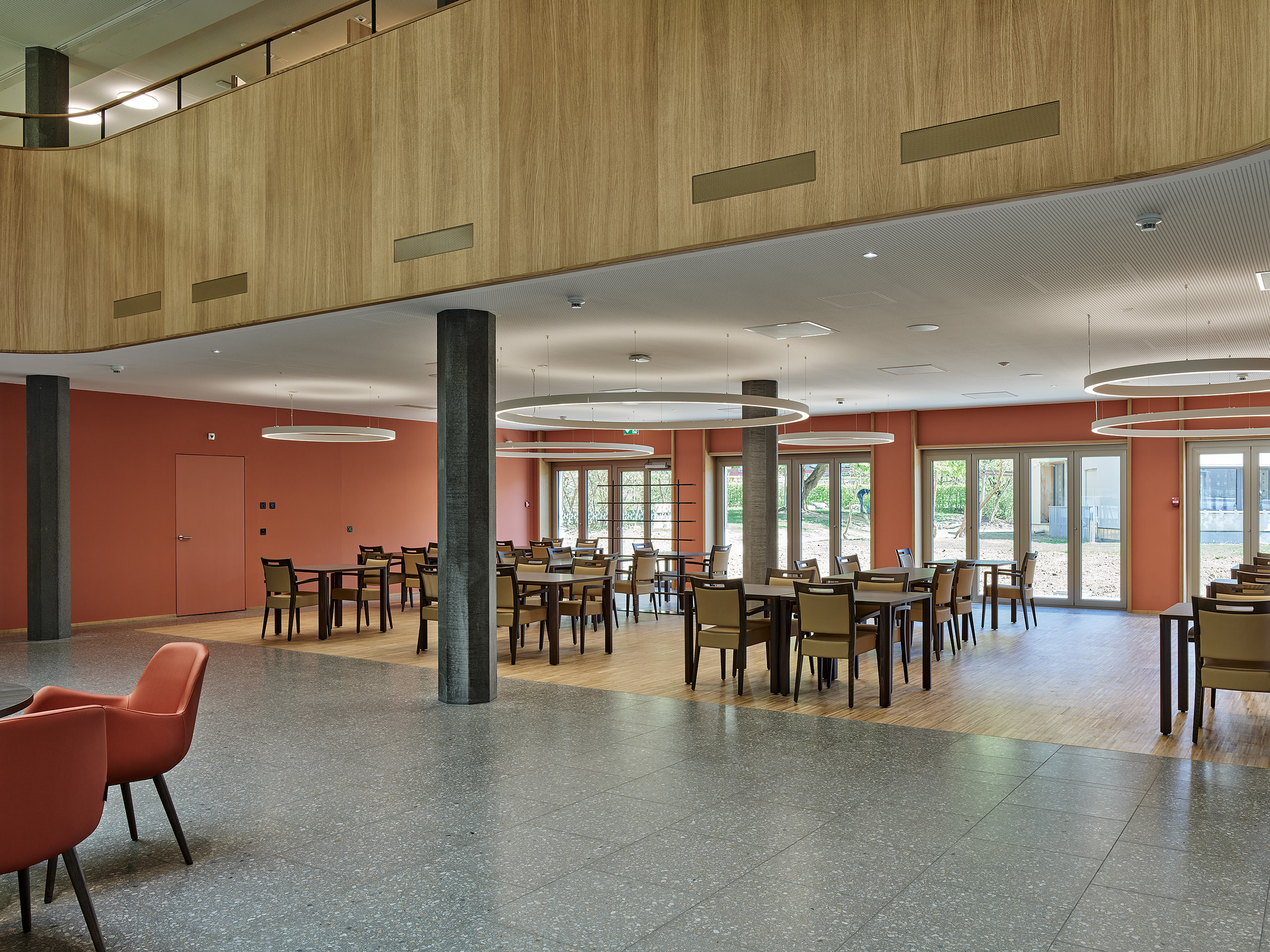 Ahp0068 AIQ4 008727 J2560